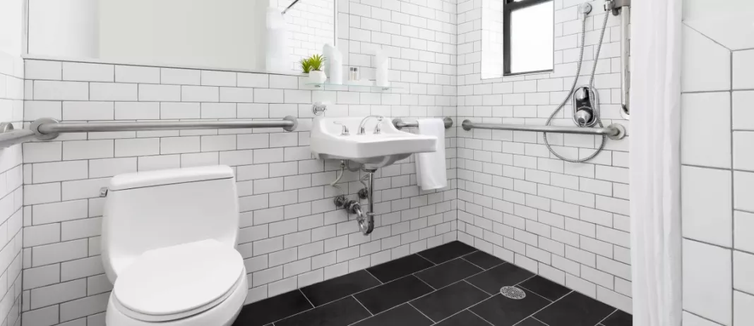 Standard Queen Accessible